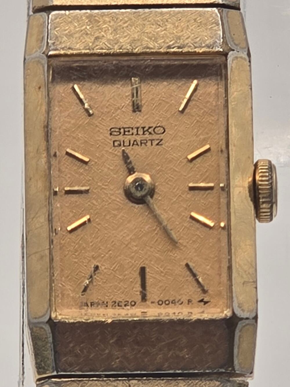 Seiko 2E20-5020 Women's Vintage Gold Tone Tank Quartz Watch